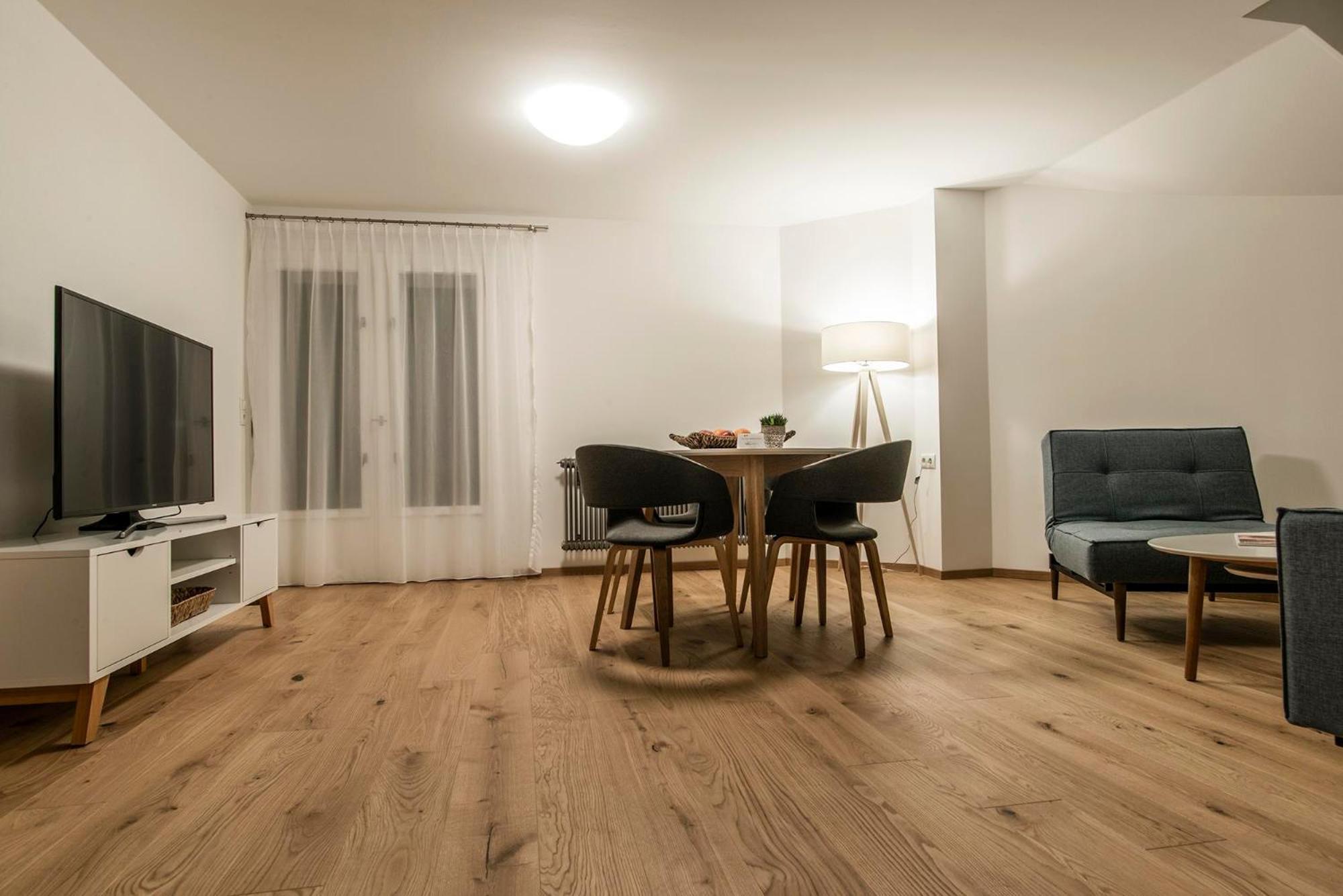 シュルンスHaus Kapellアパートメント エクステリア 写真